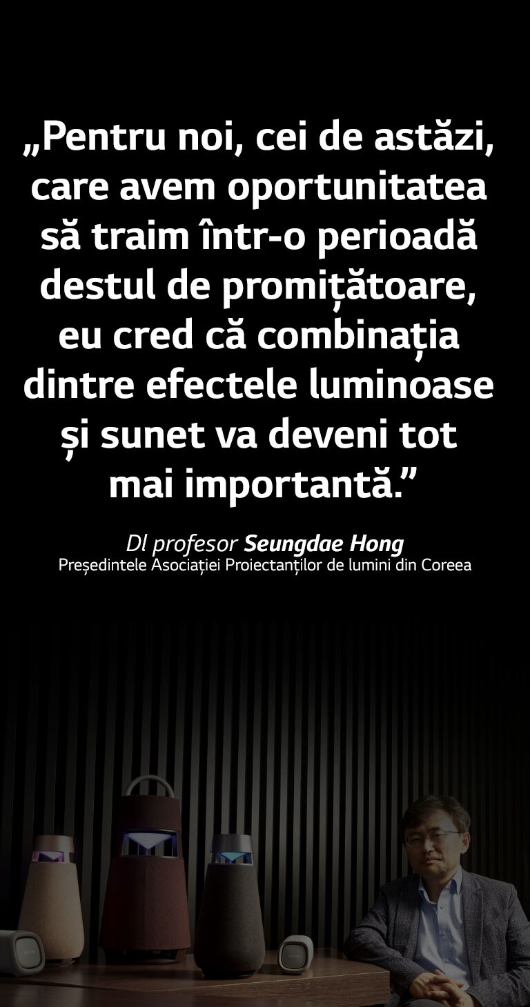 Imagine cu dl profesor Seungdae Hong, președintele Asociației Proiectanților de lumini din Coreea, cu familia XBOOM pe masă