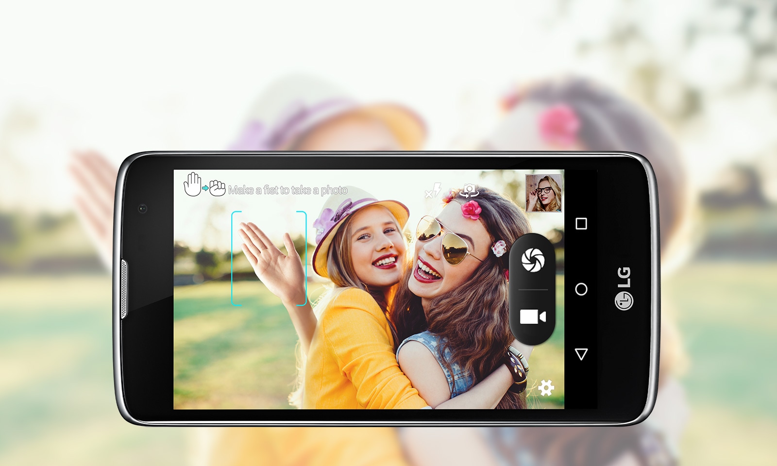 Selfie-uri simultane cu un simplu gest 1