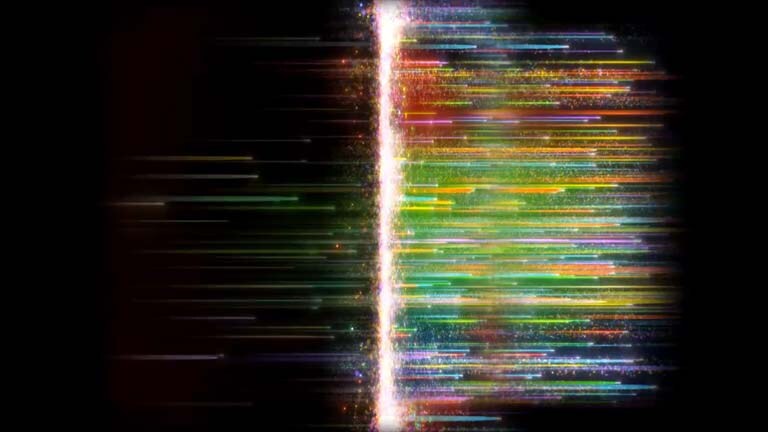 Un televizor NanoCell într-o sufragerie întunecată. Pe ecran se poate vedea o scenă dintr-un film. Sub acesta, este exemplificată tehnologia NanoCell, utilizată pentru a îmbunătăți calitatea imaginii.