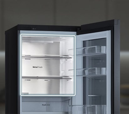 Zona mare de congelare din interiorul frigiderului.