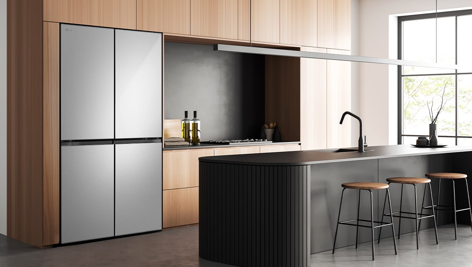 Interior de bucătărie modernă cu frigider InstaView: