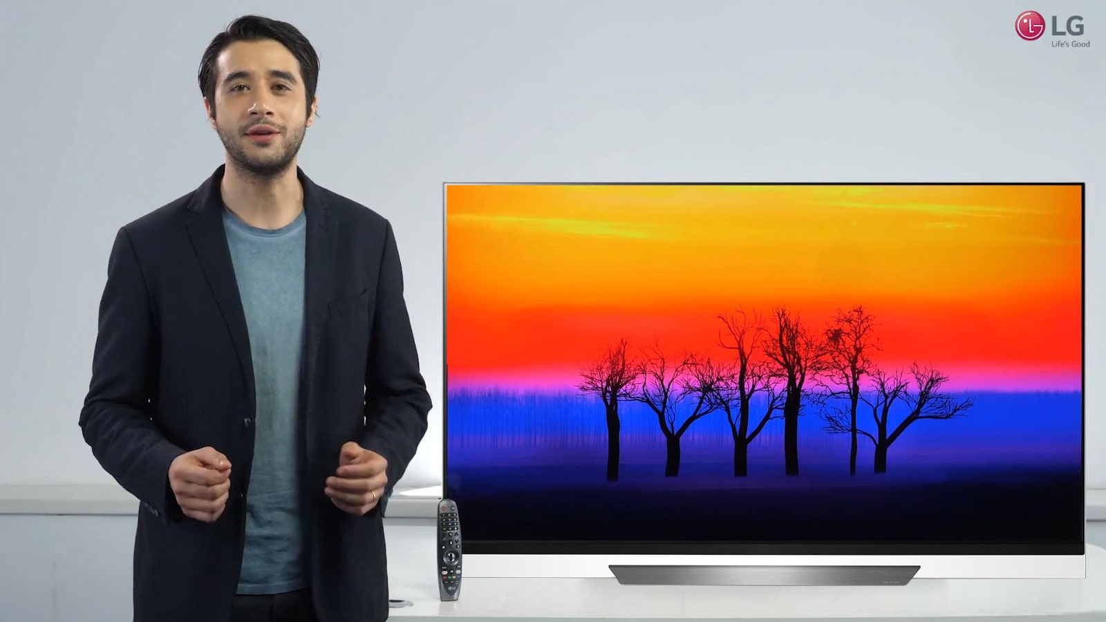 OLED-E8-V_WSV7fUD8s_D01