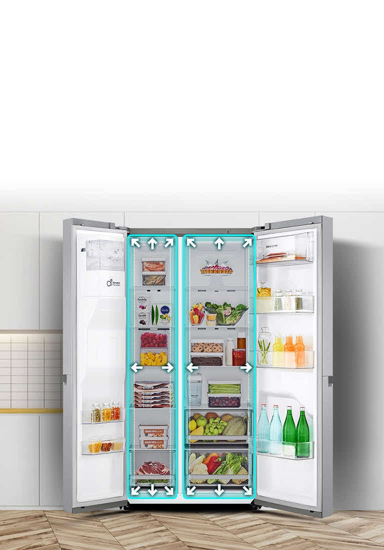 Începe un videoclip cu vederea frontală a frigiderului cu ambele uși larg deschise.