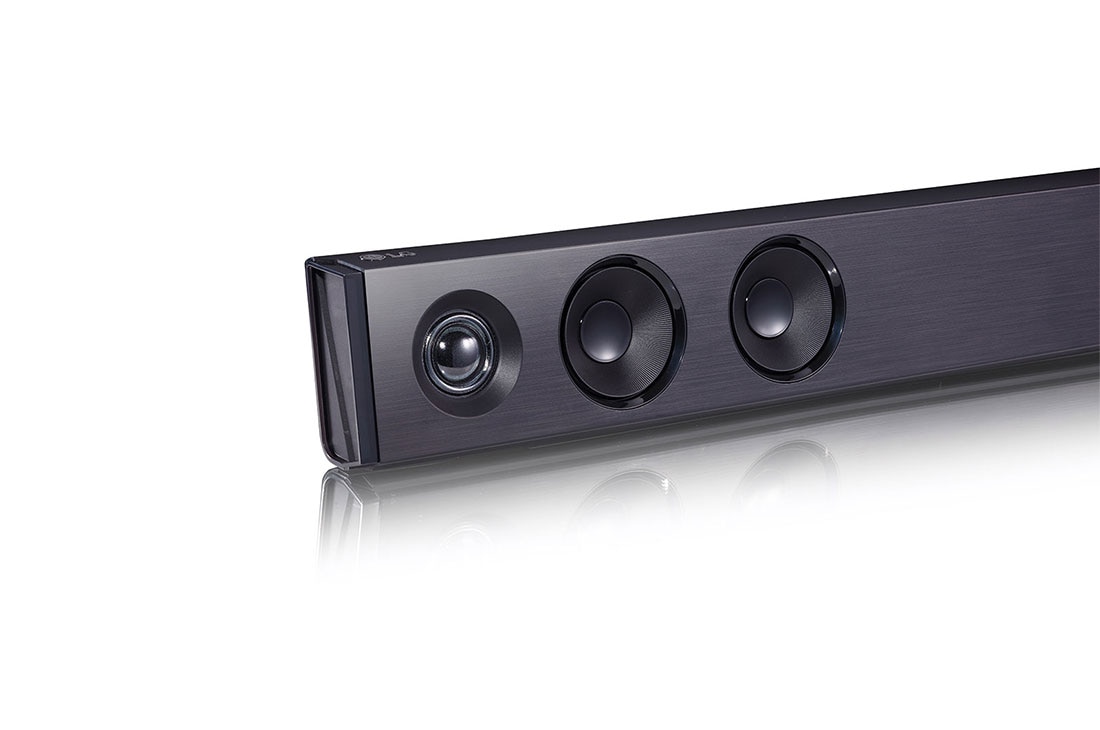 LG Soundbar LG SQC2, Prim-plan din față cu partea stângă în față, sigla LG în partea de sus, SQC2, thumbnail 7