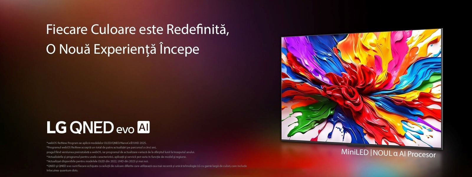 LG QNED TV și soundbar montate pe perete, într-o cameră ușor luminată. Pe TV este afișat un vehicul roșu pe șosea. Sigla „webOS Re:New program” este în imagine. O declinare a răspunderii transmite: „webOS Re:New Program acceptă un total de patru actualizări pe parcursul a cinci ani, pragul fiind versiunea preinstalată de webOS, iar programul de actualizare variază de la finalul lunii la începutul anului.” „Actualizările și programul pentru anumite caracteristici, aplicații și servicii pot varia în funcție de model și de regiune.”