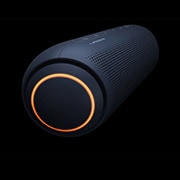LG XBOOMGo PL7, Prim-plan al unei margini a XBOOM Go, woofer-ul din stânga are iluminare circulară de culoare portocalie., PL7, thumbnail 14