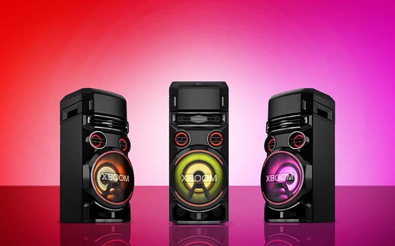 Previzualizarea unui videoclip cu trei dispozitive LG XBOOM cu diferite culori.