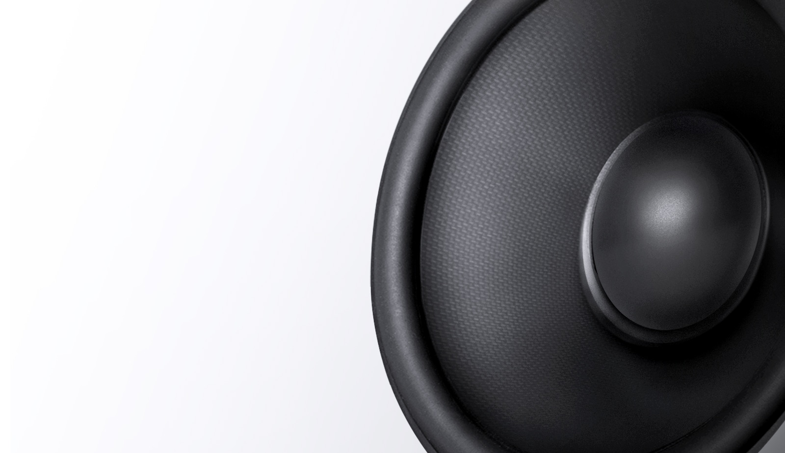 Un woofer foarte apropiat care este făcut din carbon