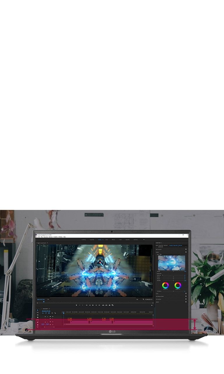 Ecranul mare 16:10 care îți permite să vizualizezi mai multe informații fără necesitatea de derulare în timpul muncii de editare video