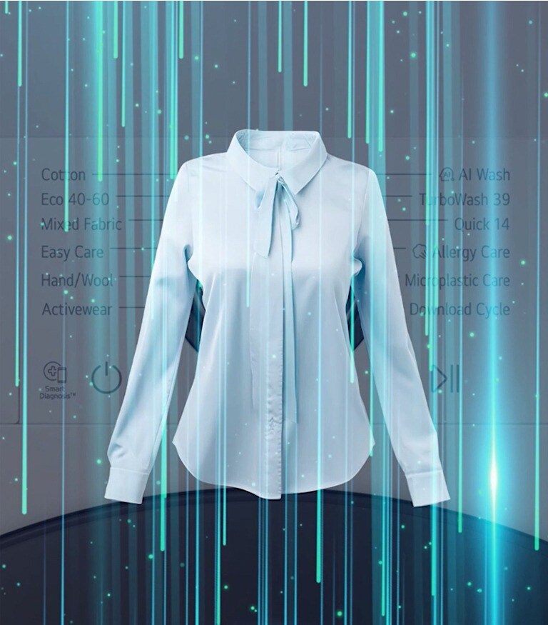 Imagine care ilustrează reducerea emisiilor de microplastic cu până la 60%, pe un fundal cu valuri