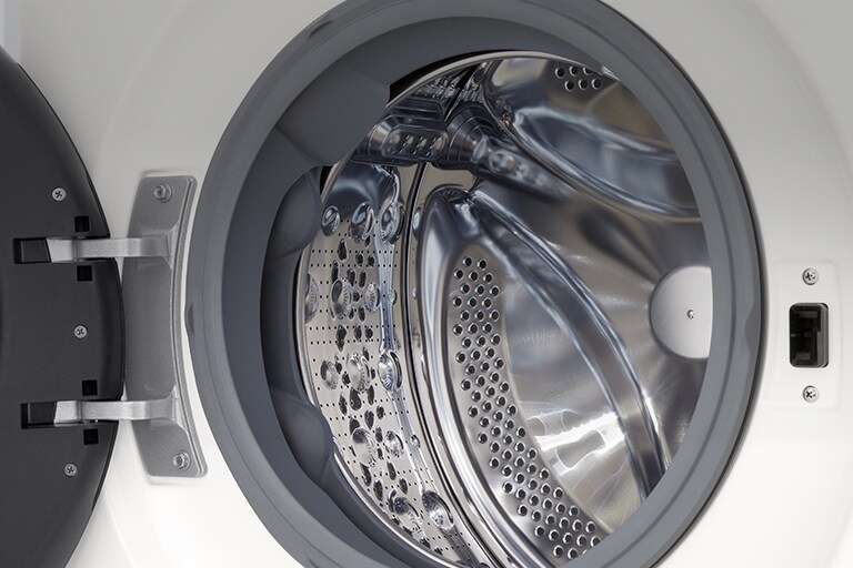 Cadru detaliat cu tamburul mașinii de spălat și ușa deschisă.