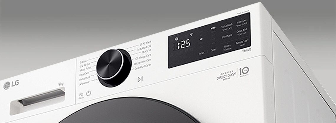 Butonul rotativ și panoul de control al mașinii de spălat