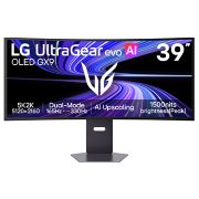 LG UltraGear evo GX9 de 39 inchi, primul monitor pentru gaming OLED de 39'' 5K2K din lume, Vedere frontală a monitorului pentru gaming UltraGear evo GX9 de 39 inch, primul monitor pentru gaming 5K2K 330Hz din lume (39GX950B), afișând imagini din joc, 39GX950B-B, thumbnail 1