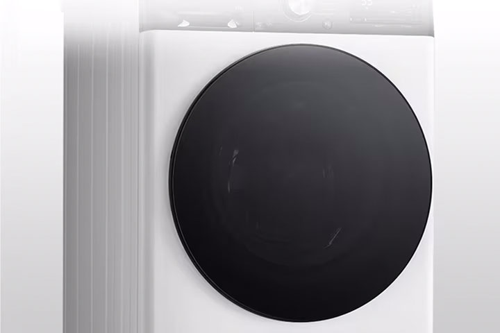 Ușa din sticlă securizată