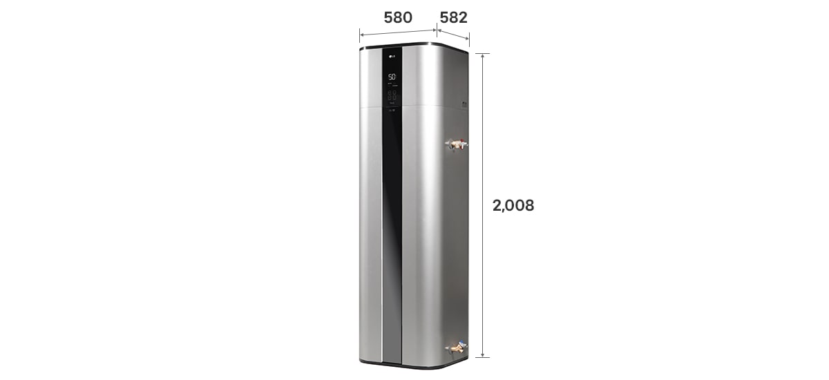 Exteriorul încălzitorului de apă cu pompă de căldură LG (WH27STR2.FA) cu dimensiunile pe etichetă. Măsoară 580&nbsp;mm x 2.008&nbsp;mm x 582&nbsp;mm.