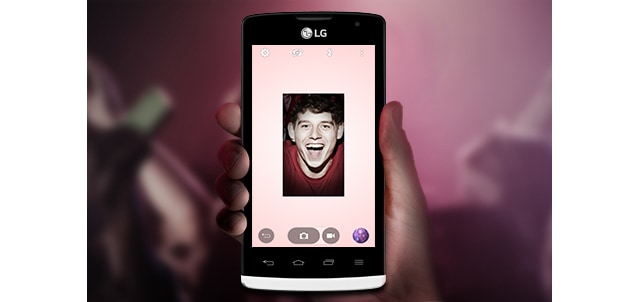 Luminozitate cameră frontală