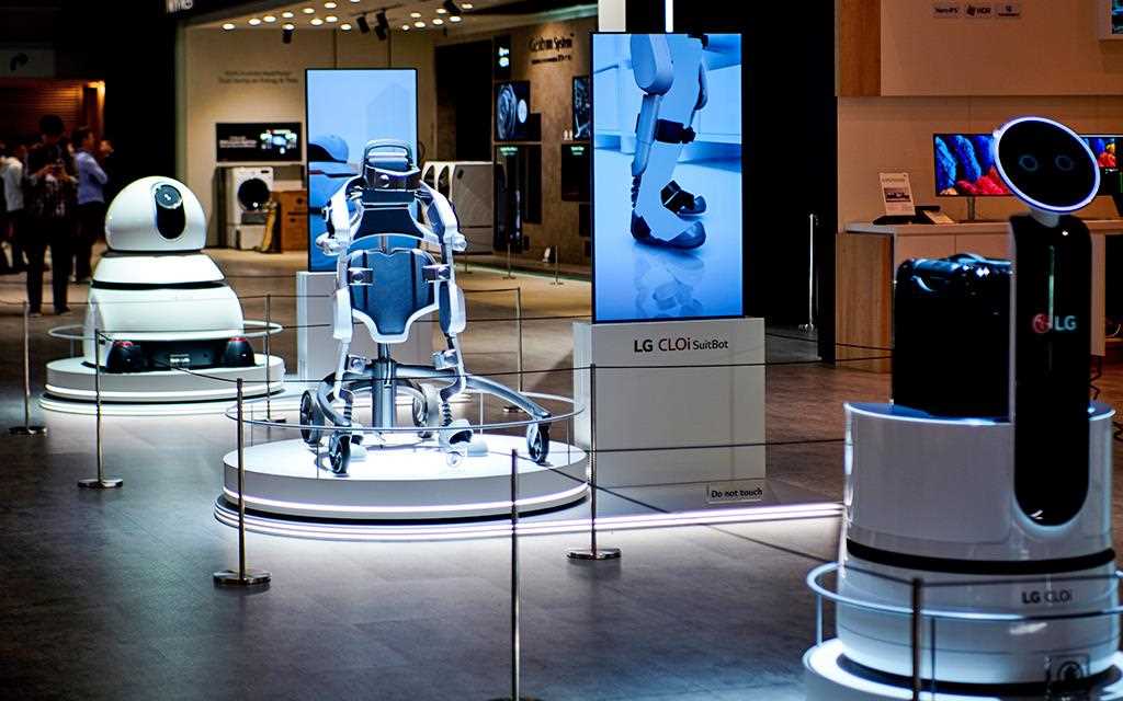 IFA 2018: The CLOi SuitBot on show at LG's AI focused exhibition