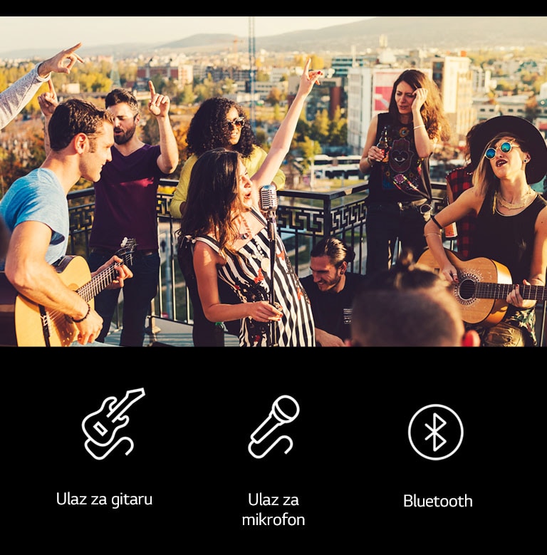 Ljudi uživaju u akustičnom koncertu uz LG XBOOM XL9T. Ispod slike su ikone gitare i mikrofona i Bluetooth ikona.
