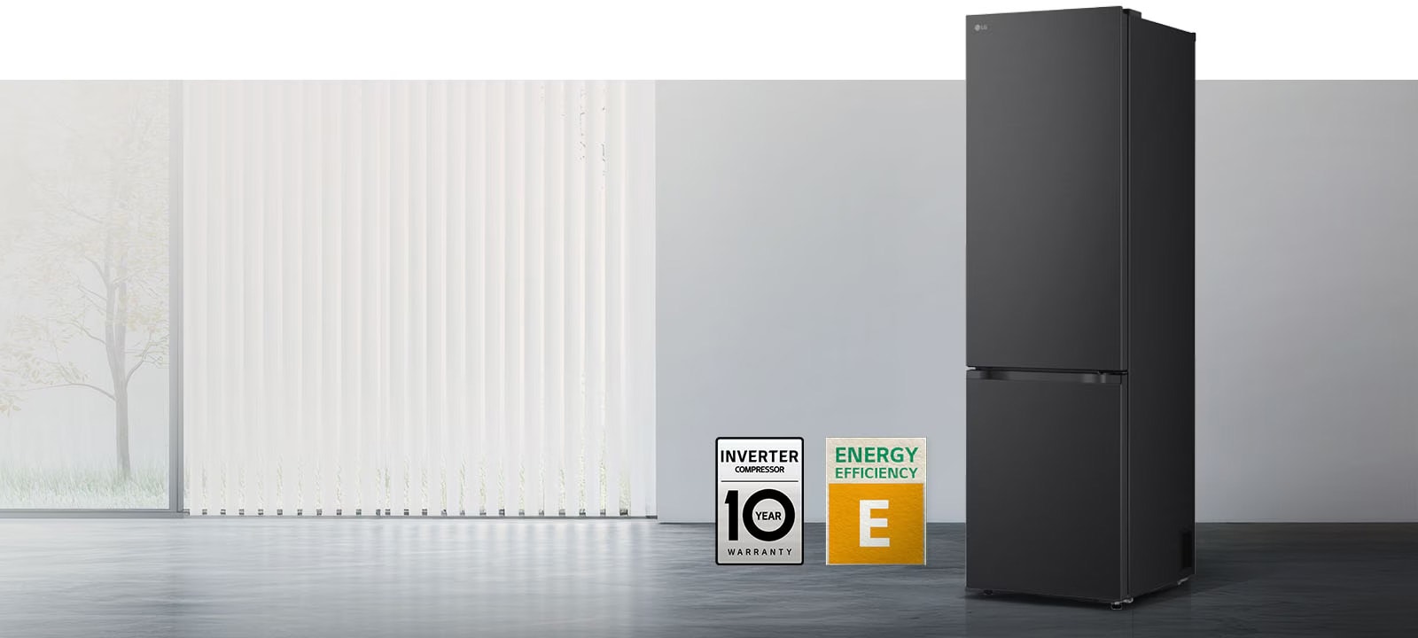 LG mat crni frižider sa zamrzivačem dole u ​​jednoj prostoriji, 10-godišnja garancija na pametni inverterski kompresor i ikone energetske efikasnosti.