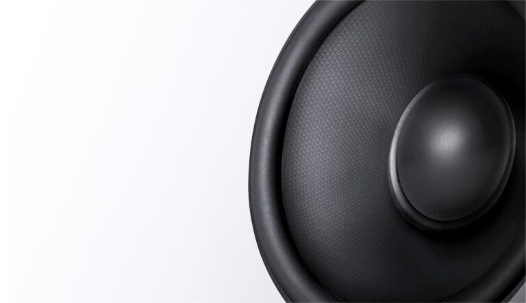 Krupan kadar woofer-a napravljenog od karbona