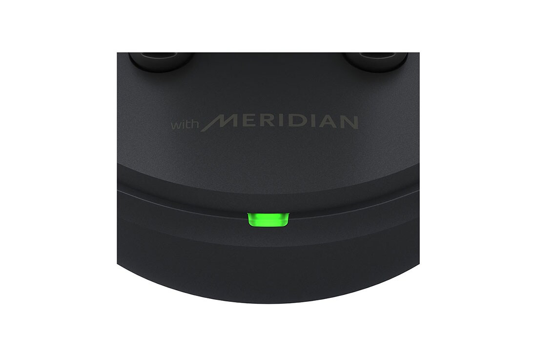 LG TONE Free FP5, Prednji deo kutije je u krupnom planu, osvetljenje za punjenje svetli., TONE-FP5, thumbnail 10