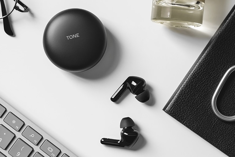 AV-TONEFree-31-Gallery-Module-02-03-Mobile