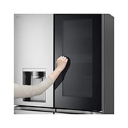 LG InstaView™ Multi-Door frižider, DoorCooling+™ tehnologija, ThinQ™, kapacitet 646L, Prednja gornja vrata otvorena sa pogledom na hranu, GMK961PY5E, thumbnail 4