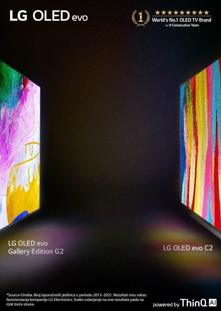 Bočni prikaz LG OLED C2 i LG OLED G2 Gallery Edition koji su okrenuti jedan prema drugom u mračnoj prostoriji sa svetlim, živopisnim umetničkim delima na ekranima.  