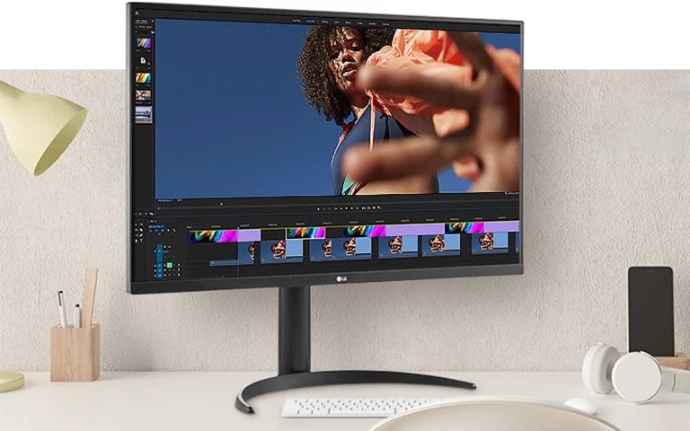 Prepustite se očaravajućoj vizuelnoj jasnoći i živopisnim bojama uz LG UltraFine 4K HDR monitor.