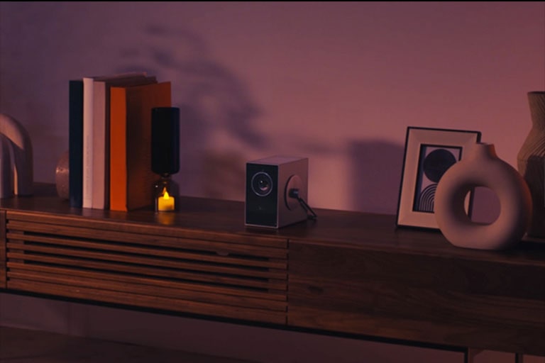 Video projektora LG CineBeam HU710PB.