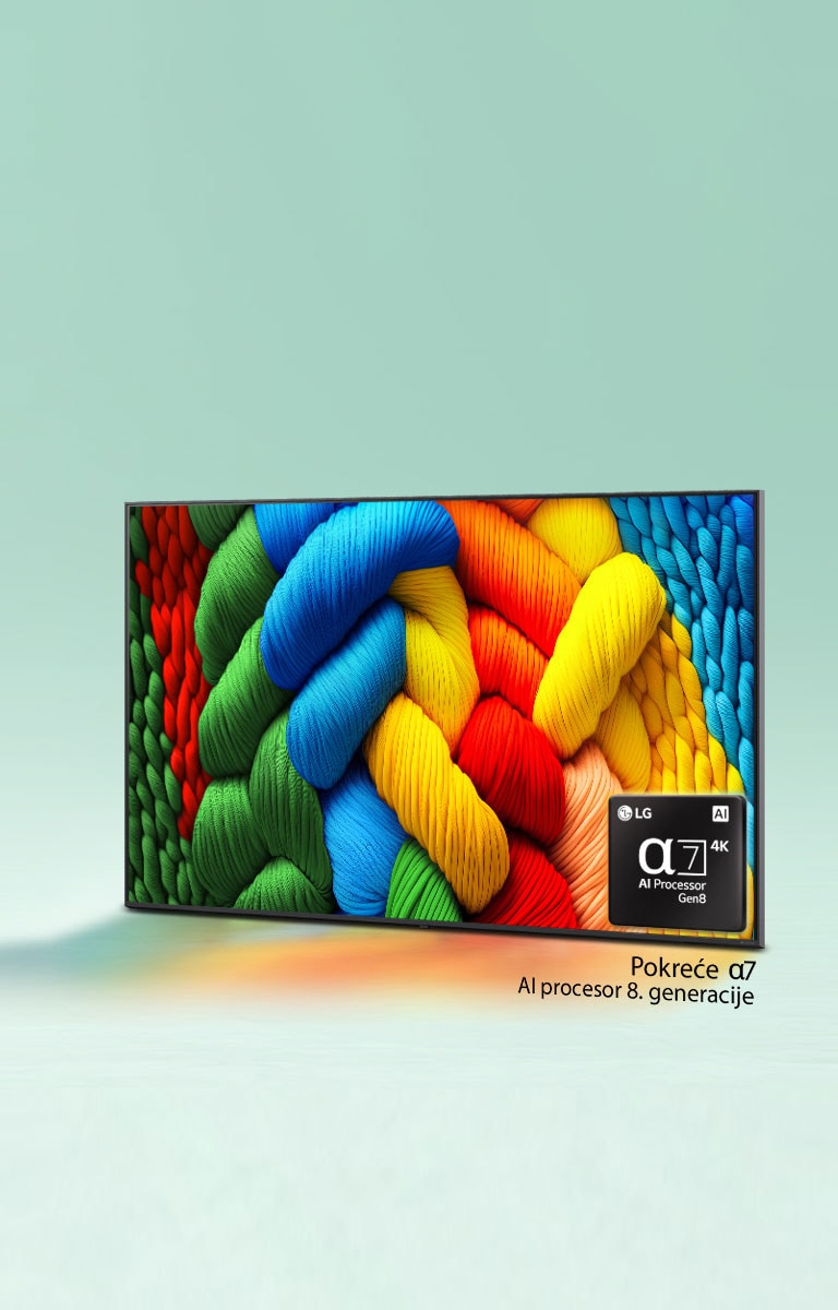 LG NanoCell TV je blago nagnut i okrenut nalevo, a prikazuje šarene niti. Logotip alpha 7 AI procesora 8. generacije je u donjem desnom uglu televizora. Pozadina je svetlotirkizni gradijent. Logotip LG NanoCell AI nalazi se u donjem levom uglu. Vidljiv je i tekst „Pokreće alpha 7 AI procesor 8. generacije”.