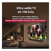 LG 100-inčni LG QNED evo AI QNED86 4K pametni televizor 2025, Devojka i pas sede ispred LG QNED TV-a postavljenog na zid koji prikazuje tri slona koji hodaju napolju iznad LG Soundbar-a. Naslov govori o tome kako je svaka radnja uzbudljivija na velikom ekranu., 100QNED86A6, thumbnail 9