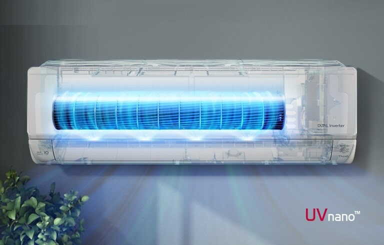 Видео показывает переднюю часть кондиционера, установленного на стене.