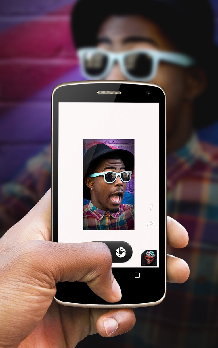 Виртуальная вспышка фронтальной камеры