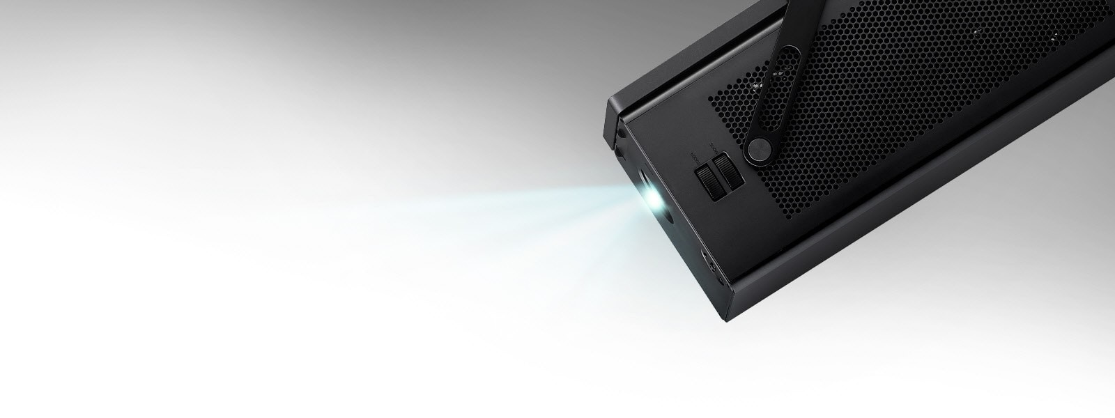 LG HU80KG Яркость 2500 Люмен