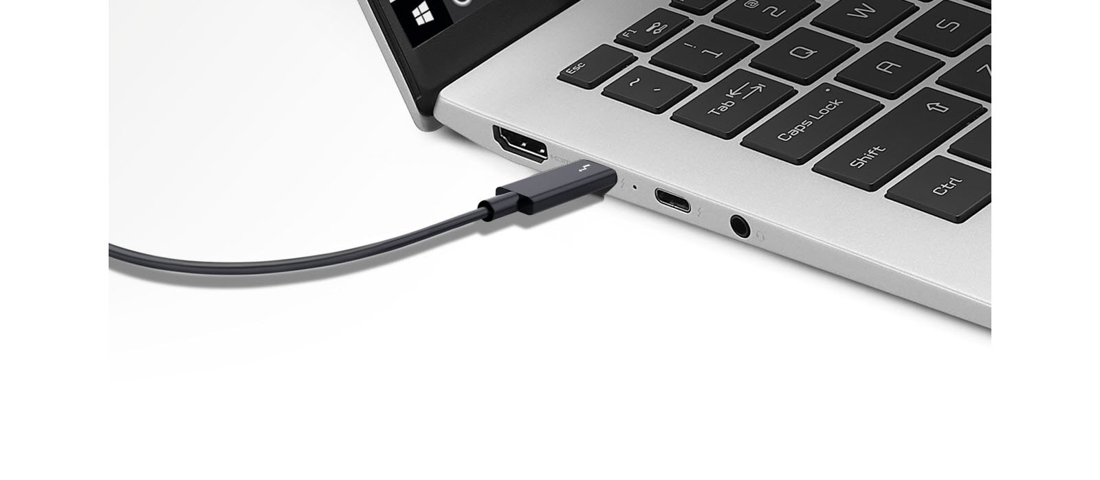 Thunderbolt ™ 4 предлагает одновременную зарядку, передачу и отображение