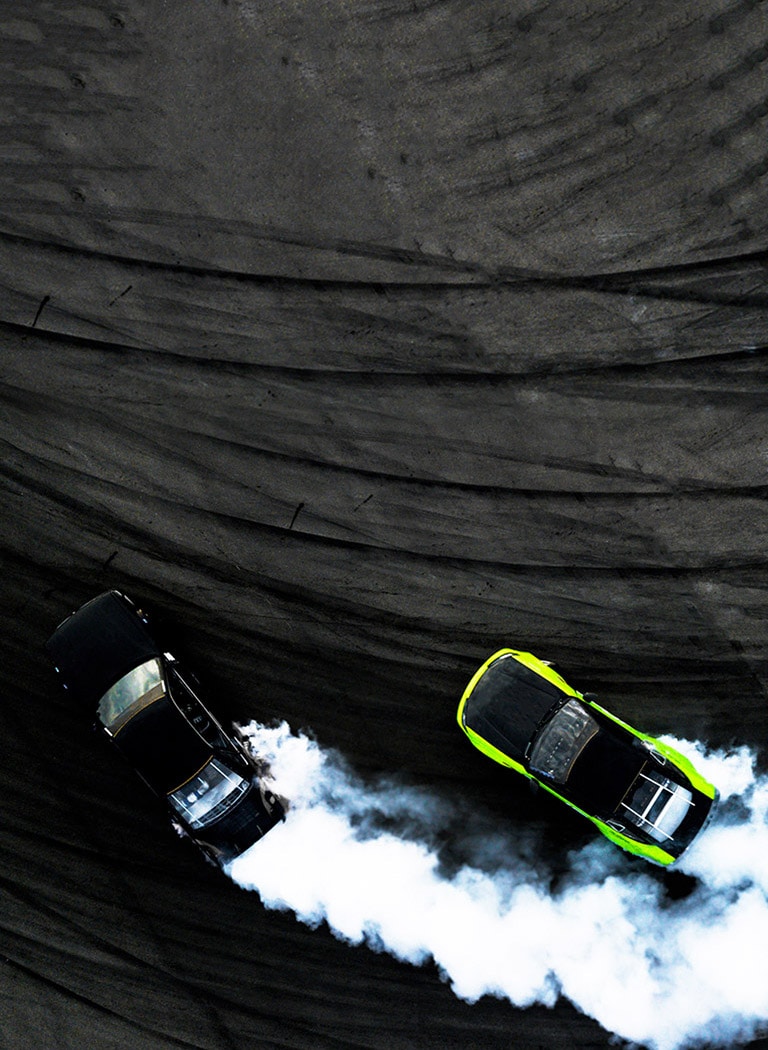 Погрузитесь в атмосферу игры с 4K HDR изображением2