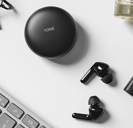 AV-TONEFree-FN6-31-Gallery-Module-02-03-T