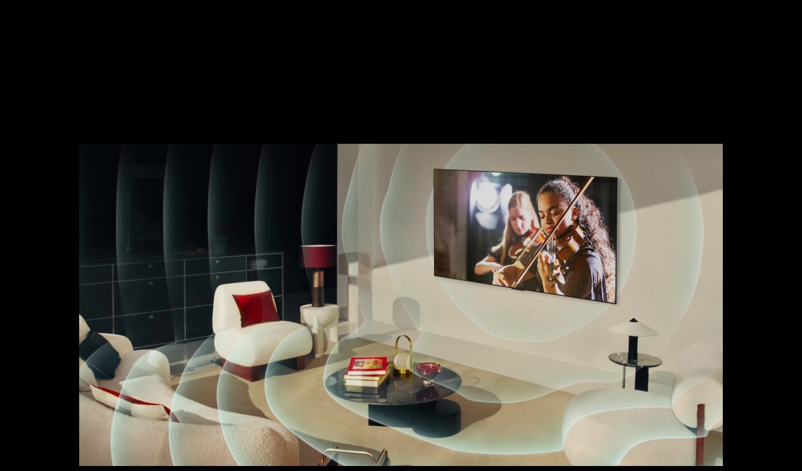 Телевизор LG OLED TV в современной квартире. На изображении появляется сетка, напоминающая сканирование пространства, а затем синие звуковые волны излучаются из экрана, идеально заполняя комнату звуком.