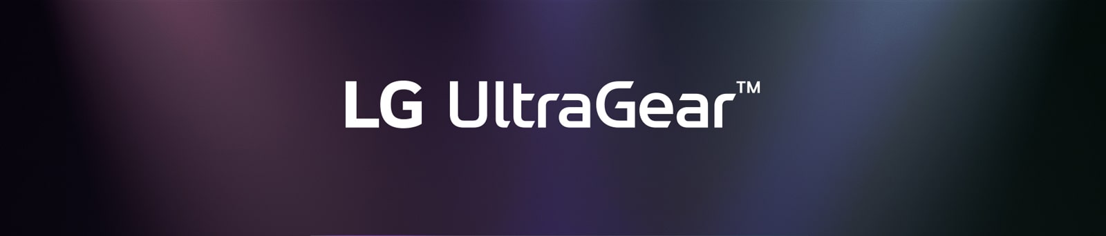 Логотип UltraGear™ в футуристическом интерьере с неоновым освещением.	