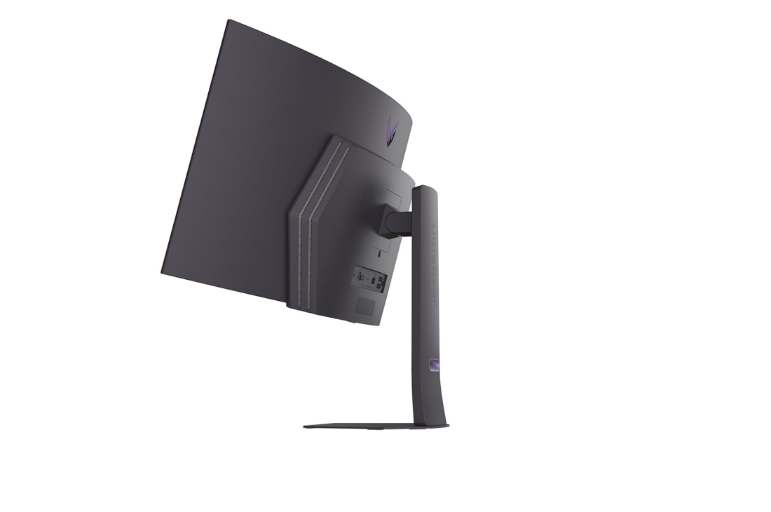LG 45-дюймовый изогнутый игровой монитор LG UltraGear™ OLED 240&nbsp;Гц WQHD | 0,03&nbsp;мс (серый к серому), DisplayHDR True Black 400, USB-C (подача питания 65&nbsp;Вт) и HDMI&nbsp;2.1, вид сзади в перспективе, 45GX900A-B, thumbnail 7