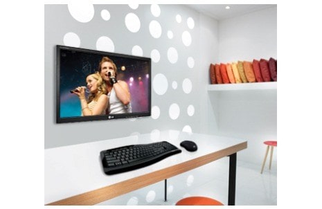 Возможность настенного крепления (VESA)