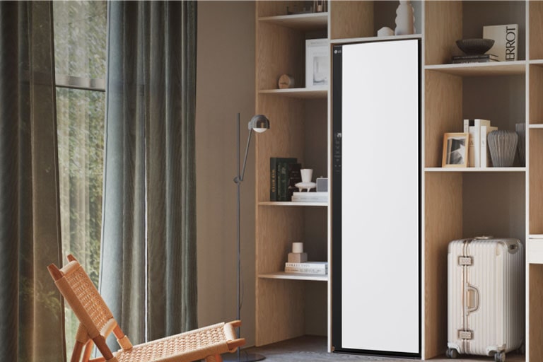 LG Styler в библиотеке.