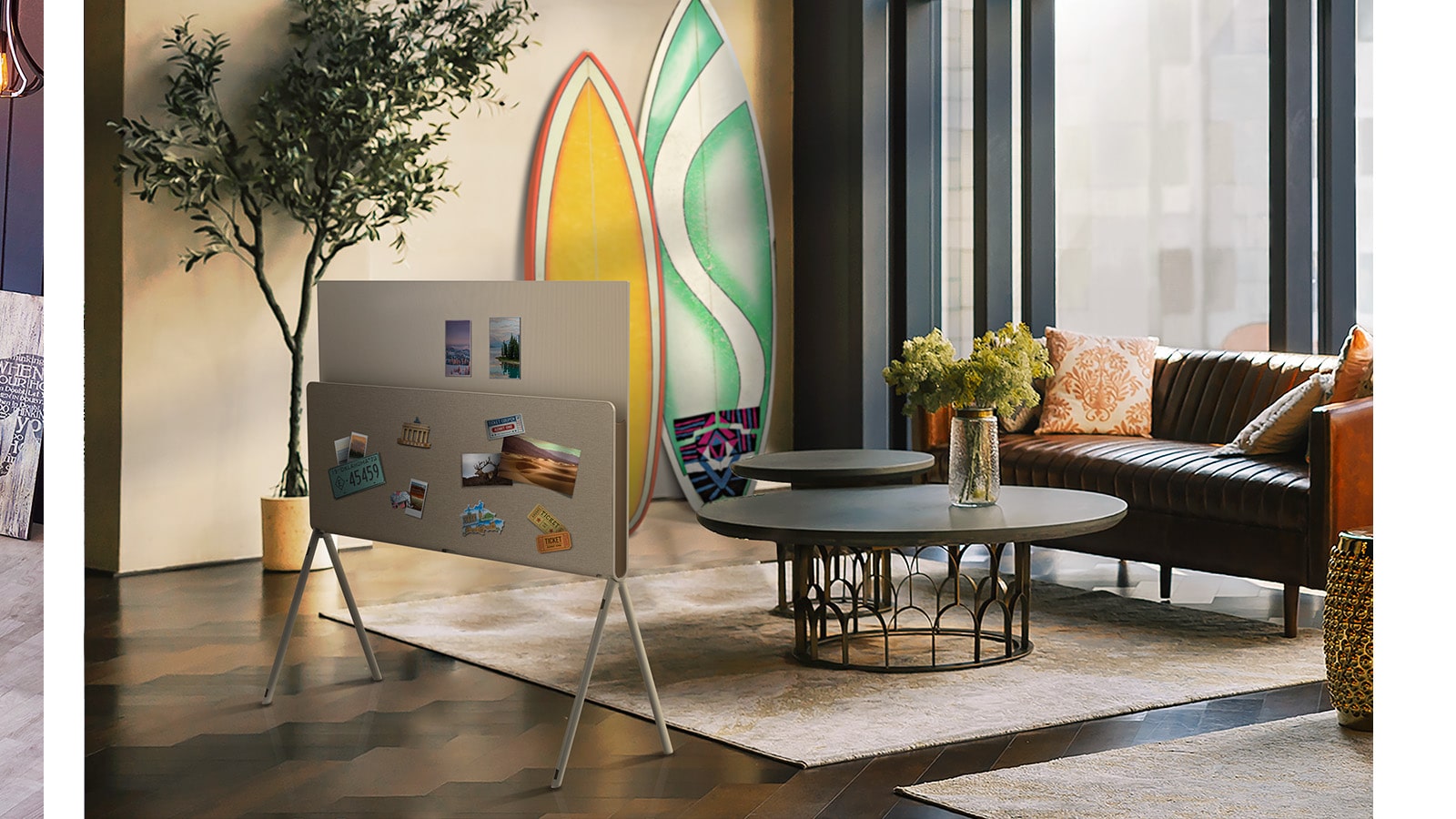 TV-Lifestyle-Pose-06-Versatile-Back-1-Desktop