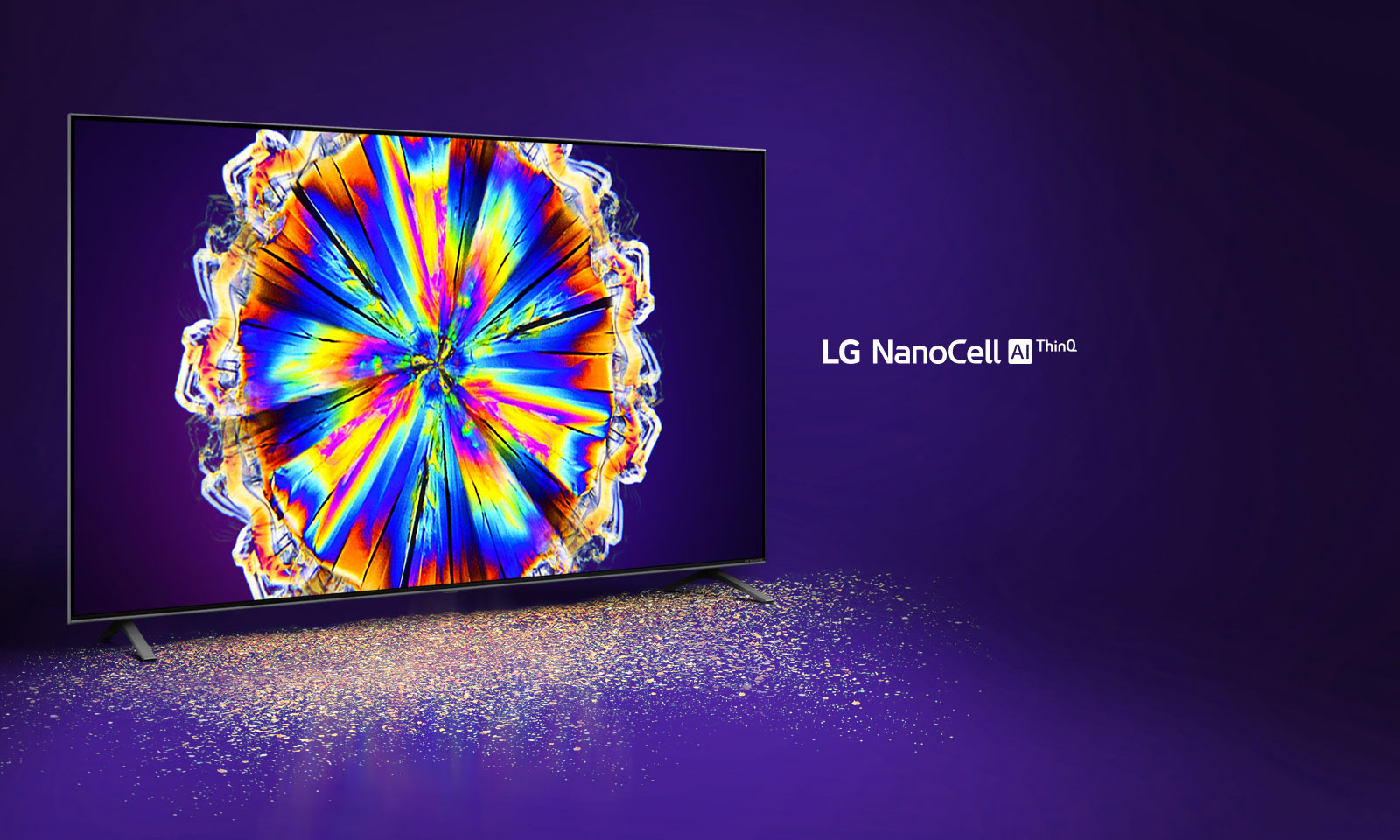 Изображение разноцветного микрокристалла на экране телевизора