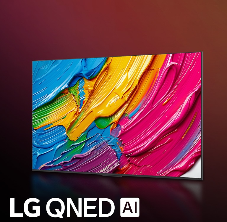 Телевизор LG QNED TV на фоне ярких, насыщенных темных цветов. На экране — яркая и красочная картинка, демонстрирующая технологию цвета QNED и ее способность отображать широкий спектр оттенков с высоким контрастом. Логотип LG QNED AI виден на экране. Заголовок: «Каждый цвет переосмыслен с динамическим QNED-цветом».