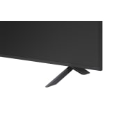 LG Телевизор LG 86QNED80A6A 86'' QNED AI 4K 2025, 		Пульт AI Magic Remote от LG перед экраном телевизора LG TV. На экране отображается персонализированное приветствие от ИИ LG с ключевыми словами, подобранными на основе истории поиска и просмотров по, 86QNED80A6A, thumbnail 14