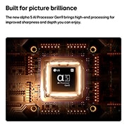 LG 27-дюймовый телевизор LG Смарт ТВ ИИ LB70 FHD 2026, Процессор alpha 5 AI Gen9 телевизора LG SMART TV AI LB70 светится в центре оранжевой печатной платы, подчеркивая обработку ИИ, которая обеспечивает более четкое качество изображения с улучшенной резкостью и глубиной., 27LB70006LA, thumbnail 5