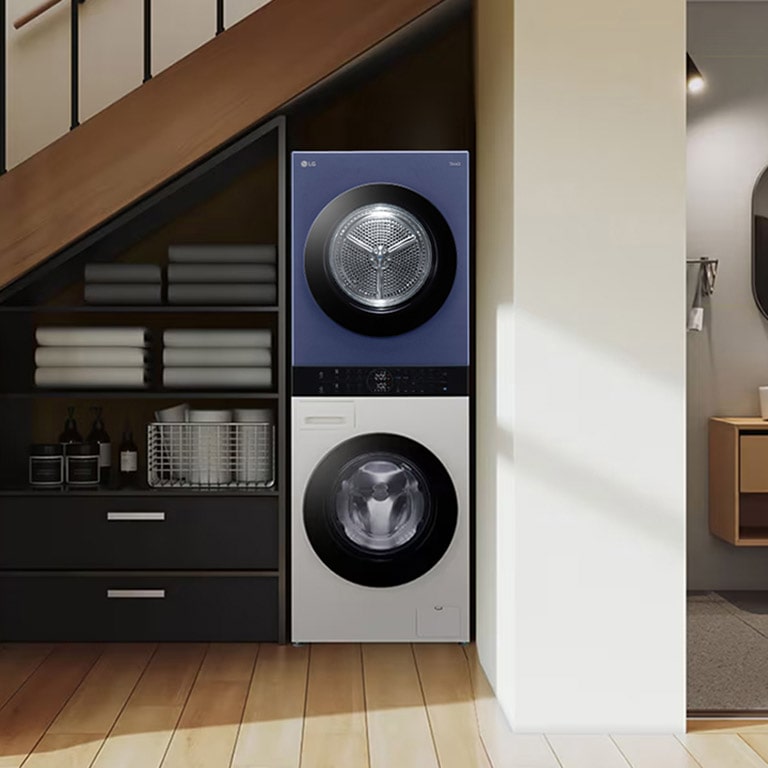 This is the wall of a room that looks like a utility room. Washtower is arranged in harmony with other furniture.