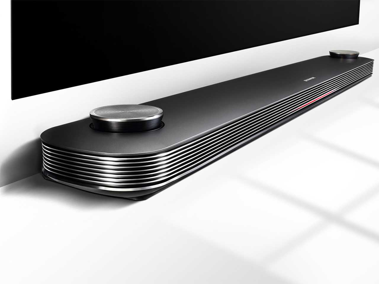 Технология Dolby Atmos®, встроенная в инновационное устройство OLED Hub